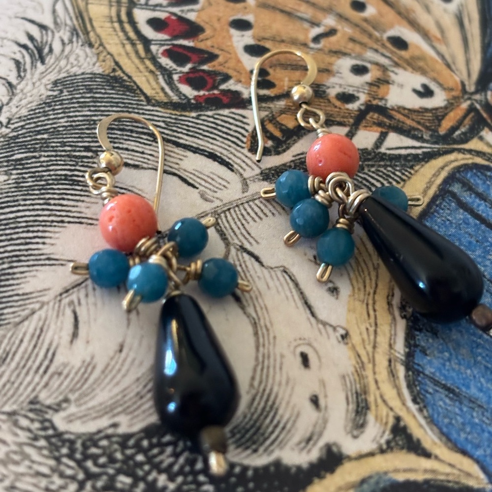 Bananista Brand - Elegant Black/Blue and Coral Dangle Earrings